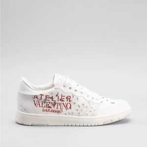 VALENTINO GARAVANI Logo Eyelet Sneakers
